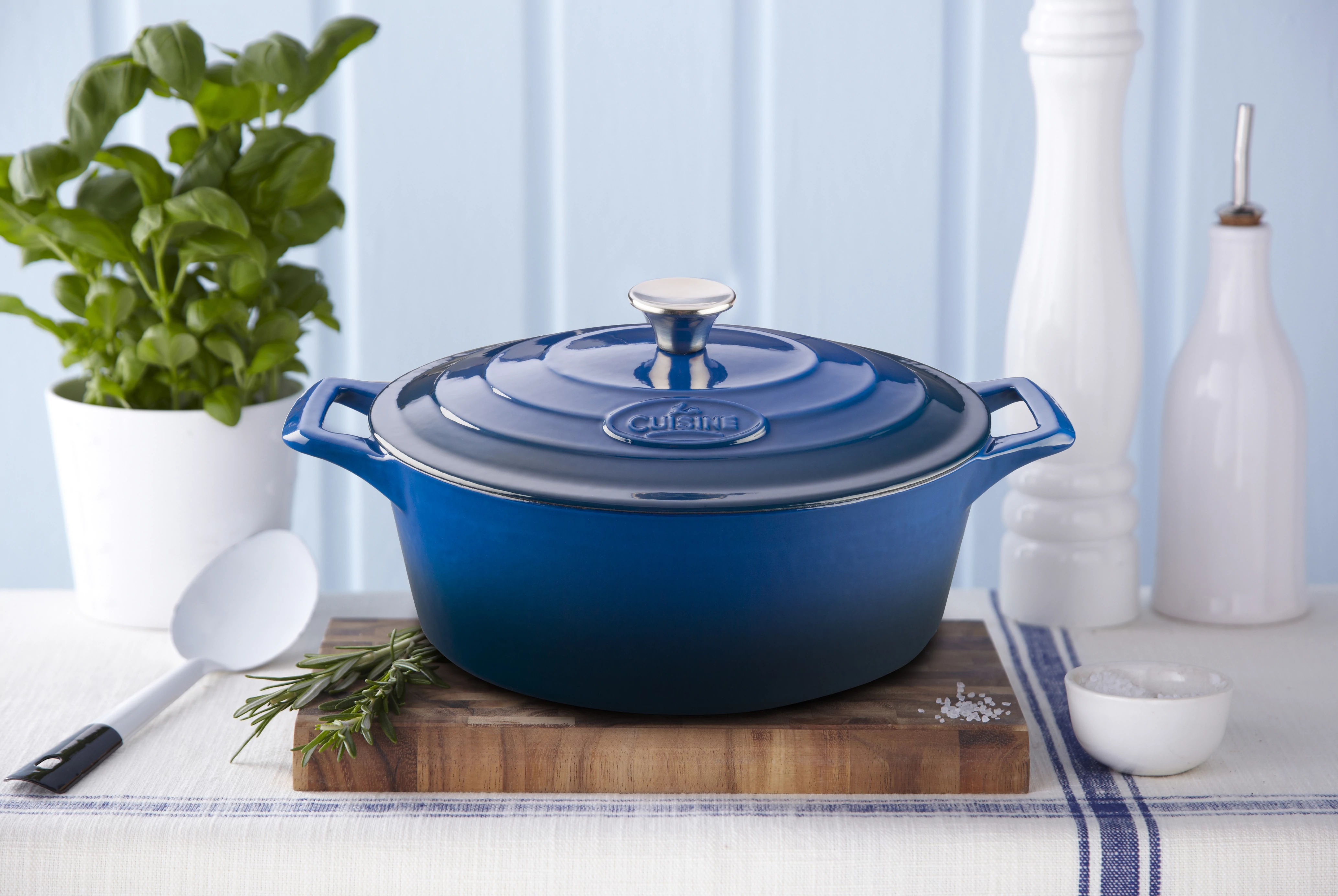 BLUE öntöttvas ovál sütőtál 29cm+4,75 L + fedő