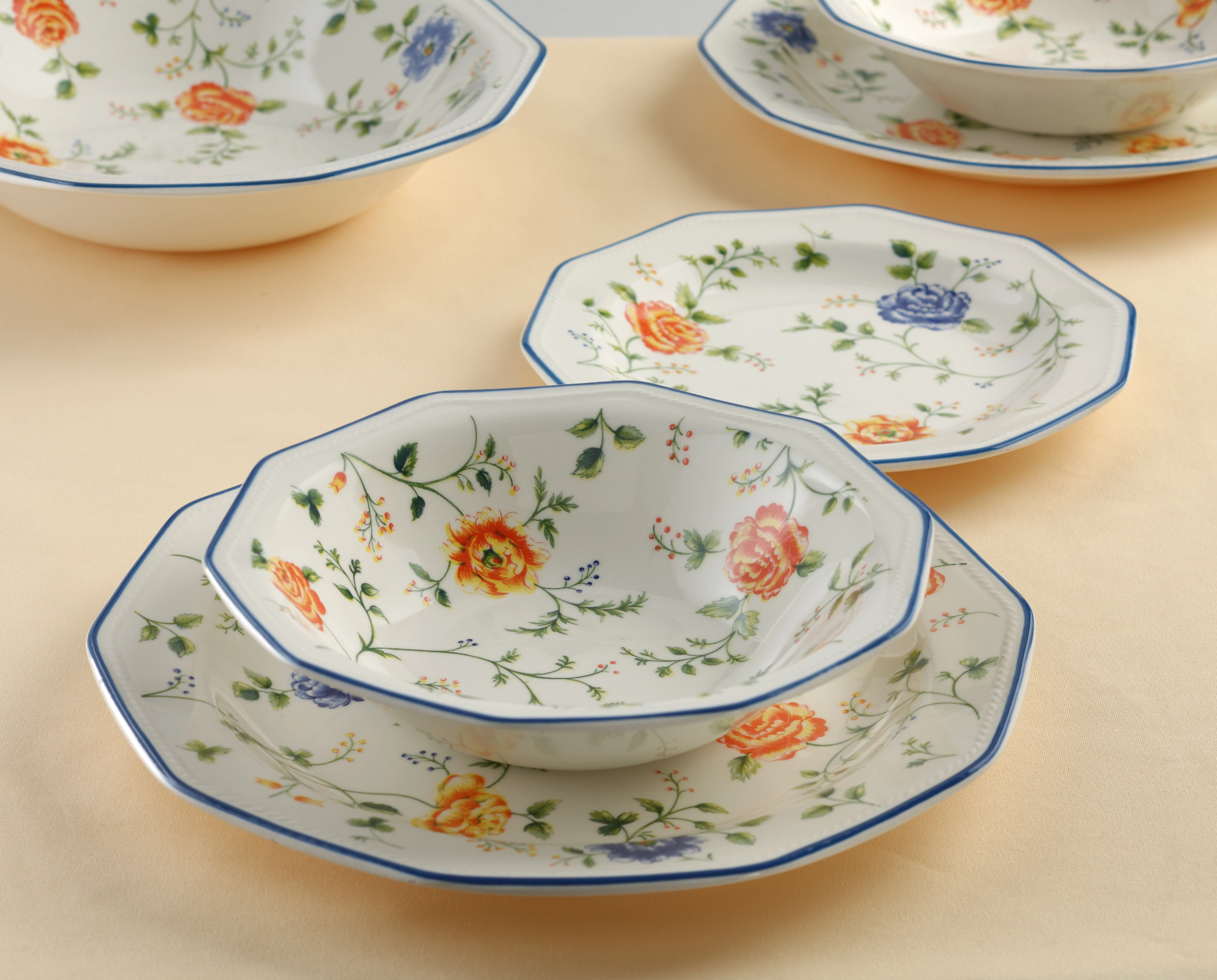 MULTI ROSE CHINTZ kerámia étkészlet 19 r./szögl/